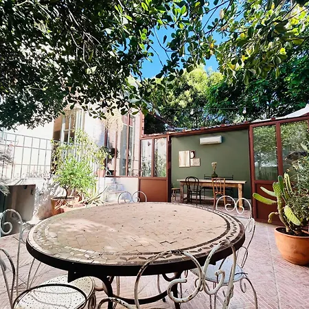 Maison Atypique Au Coeur De Montpellier, Cours Et Parking * 蒙彼利埃